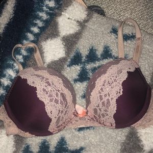 Victoria’s Secret bra 32B